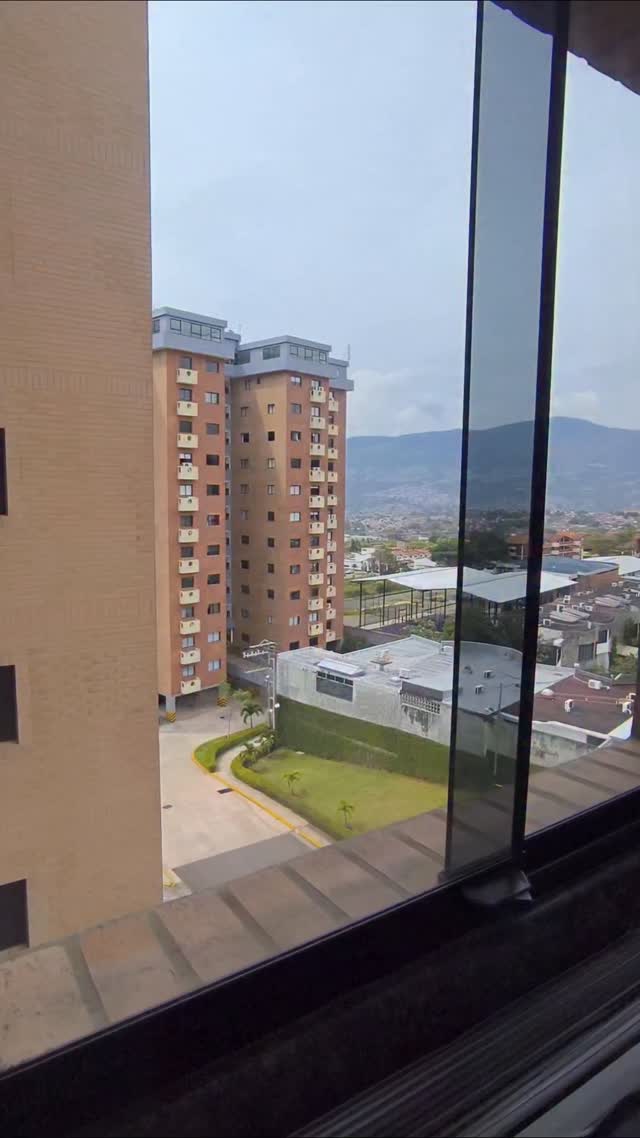 Apartamento tipo estudio amoblado en alquiler, La Castellana, San Cristóbal