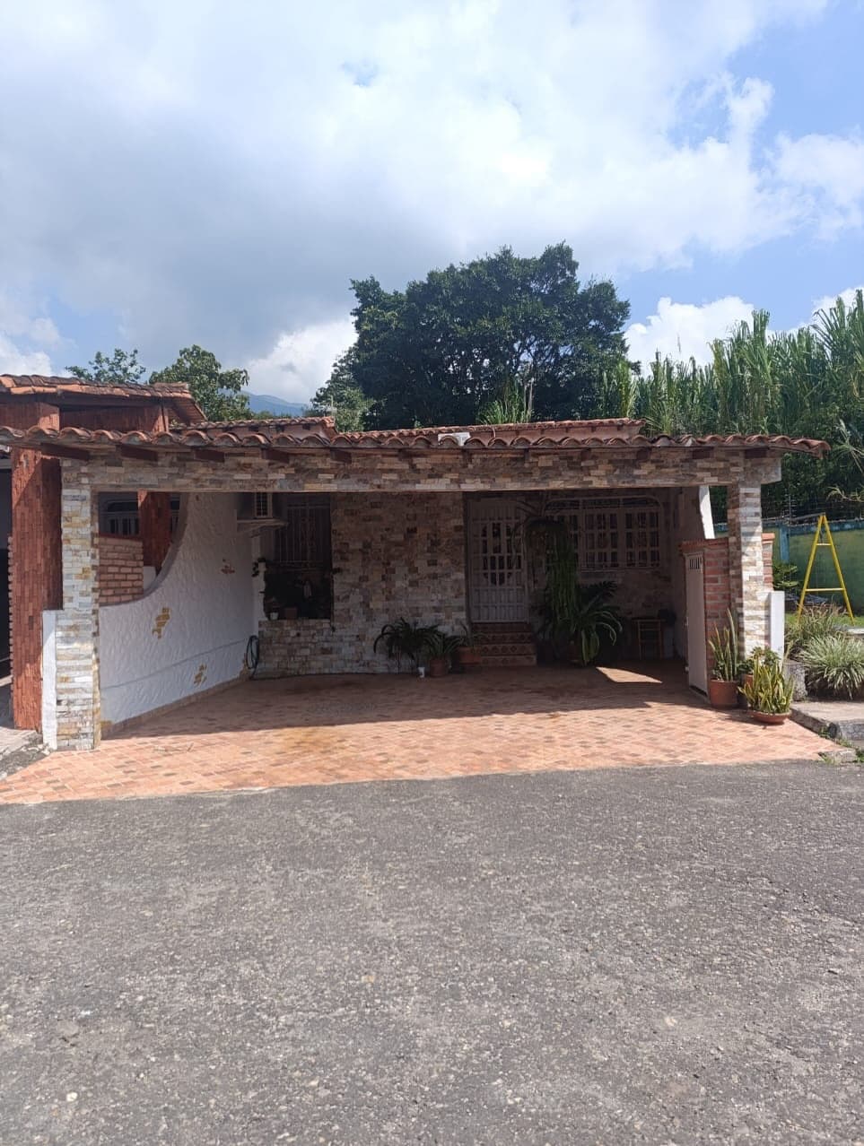 Casa en venta en Urb. Los Amigos 2, San Rafael vía Cordero - Imagen 1