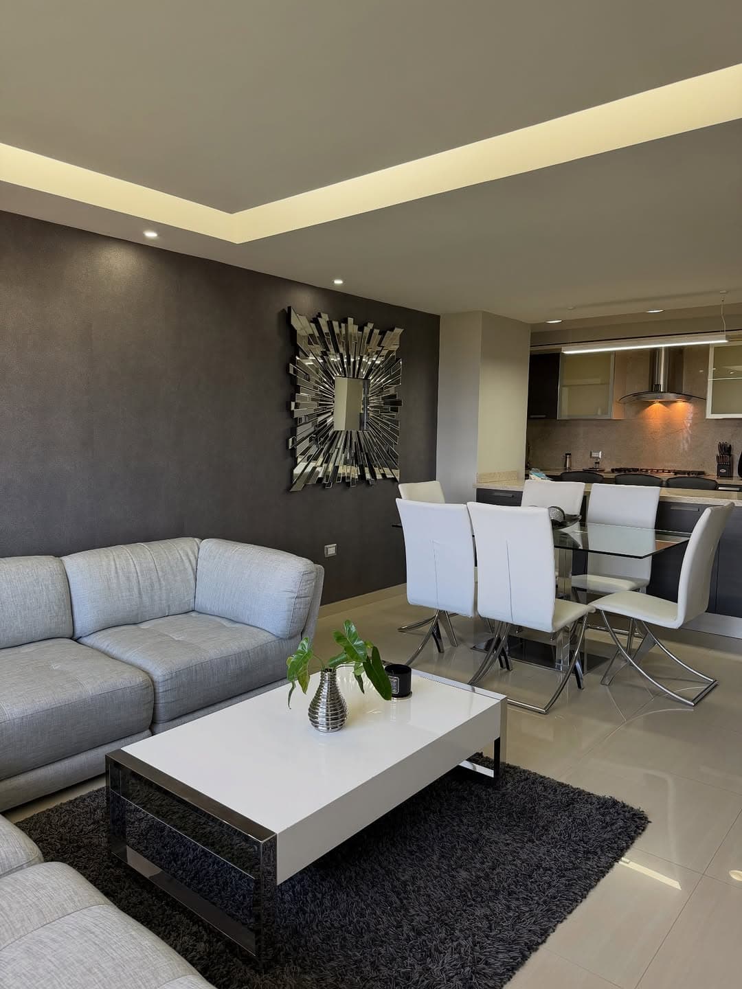 Apartamento en Alquiler, Residencias Montecarlo, Av. El Milagro