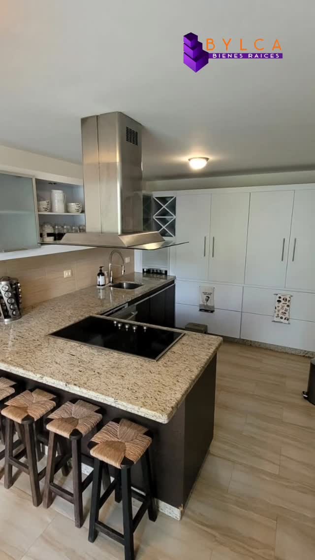 Casa amoblada en venta, La Unión de El Hatillo, 4 habitaciones - Imagen 1