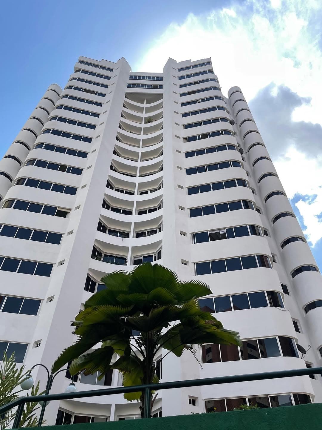 Penthouse d煤plex en venta, Urb. El Bosque - Imagen 1