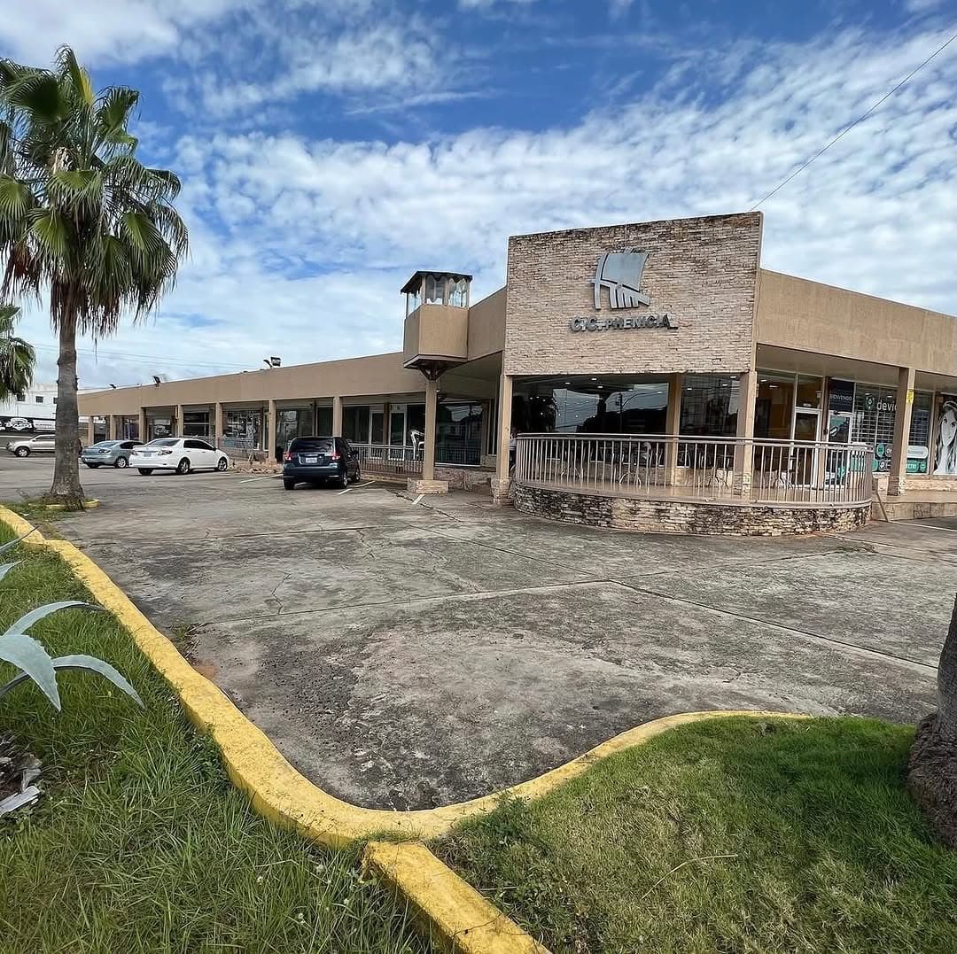 Local comercial en alquiler, C.C. Phenicia, Ciudad Bolívar